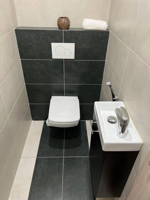 Sparrow Apartmens - Vrabcia Ulica 9, Košice Exterior foto