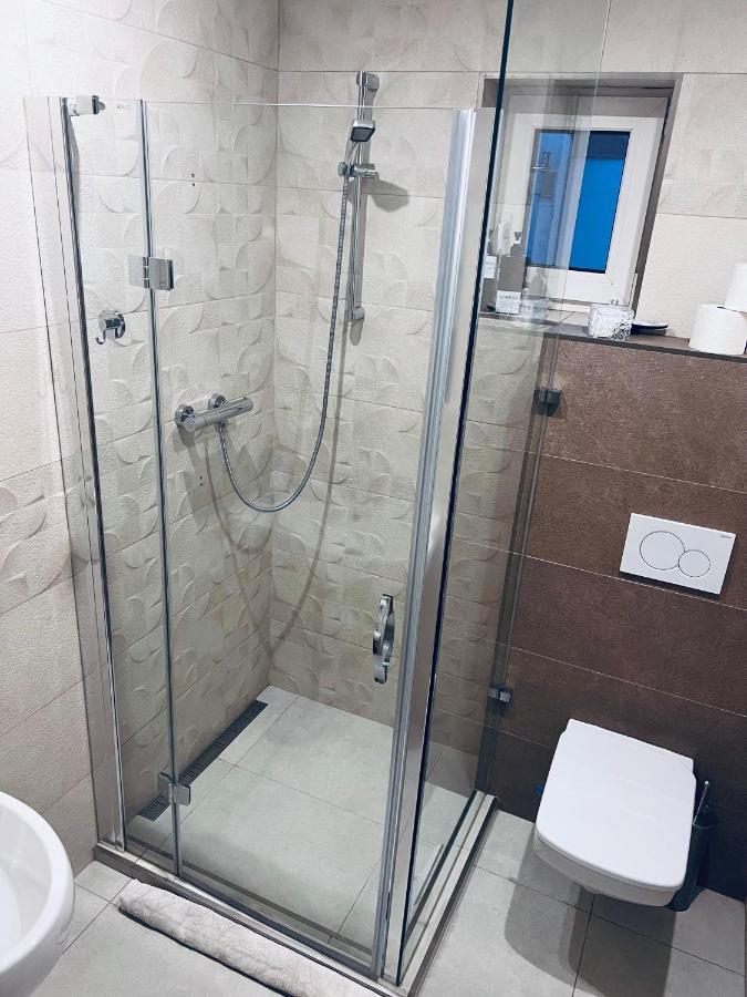 Sparrow Apartmens - Vrabcia Ulica 9, Košice Exterior foto