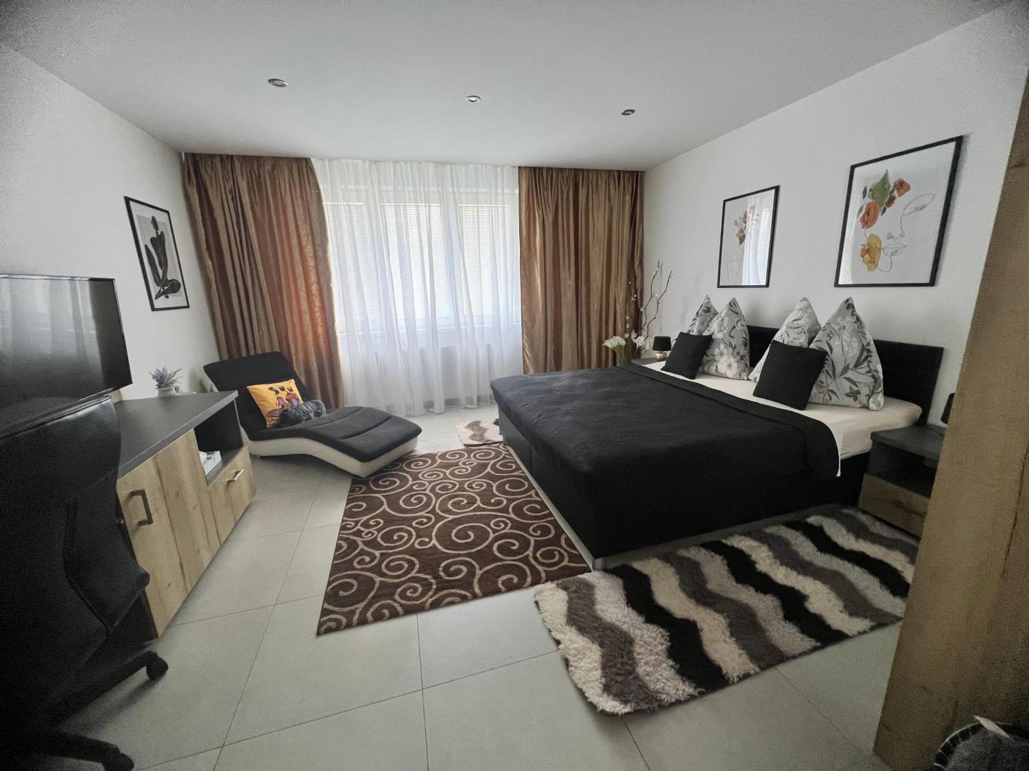 Sparrow Apartmens - Vrabcia Ulica 9, Košice Exterior foto